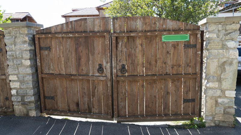 Driveway Gate Replacement in Plano, TX